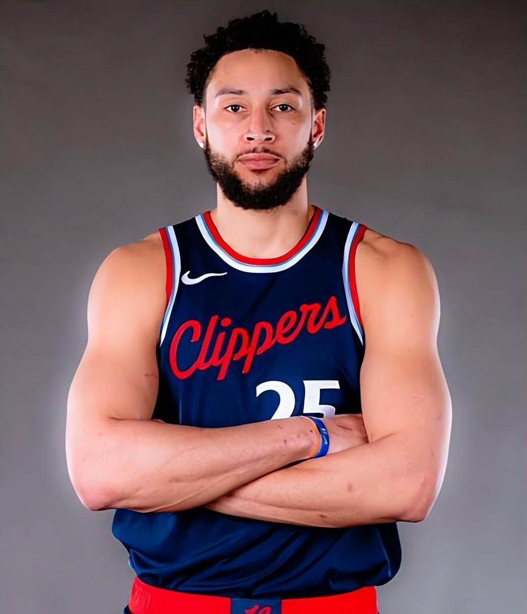 包含赛地聚焦——NBA总决赛集结日热度飙升；费城76人调整名单；更衣室稳定；医务组通报恢复的词条-开云注册